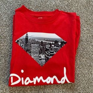 Men’s medium Diamond brand shirt